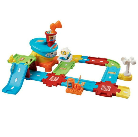 Vtech Smart Wheels Airport with Airplane - EUC - Picture 1 of 2